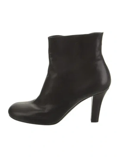 Pre-owned Gucci Leather Boots In Black