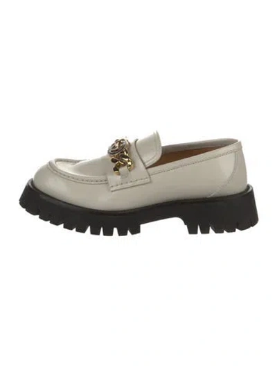 Pre-owned Gucci Leather Chain-link Accents Loafers In Neutral