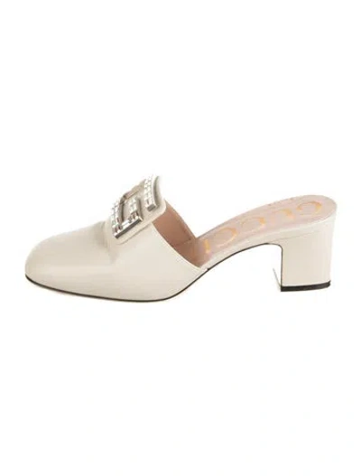 Pre-owned Gucci Leather Crystal Embellishments Mules In Neutrals