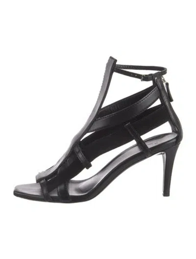 Pre-owned Gucci Leather Cutout Accent Gladiator Sandals In Black