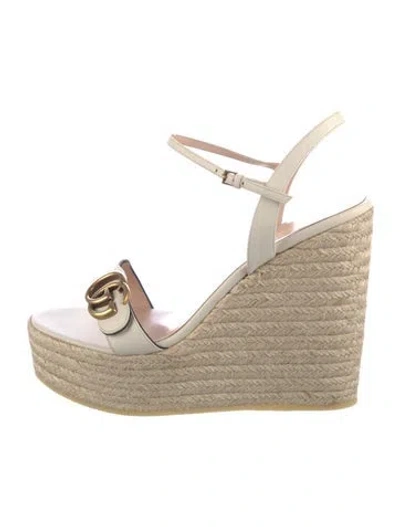 Pre-owned Gucci Leather Espadrilles In Neutral