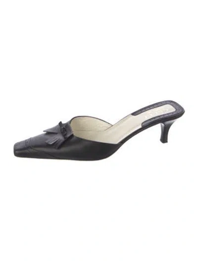Pre-owned Gucci Leather Fringe Trim Accent Mules In Black
