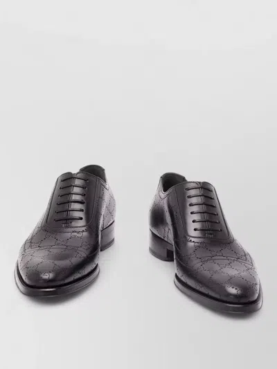 Gucci Leather Lace Up Derby Shoes In Brown