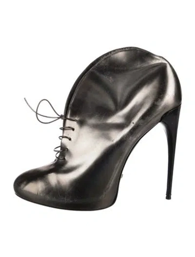 Pre-owned Gucci Leather Lace-up Boots In Grey