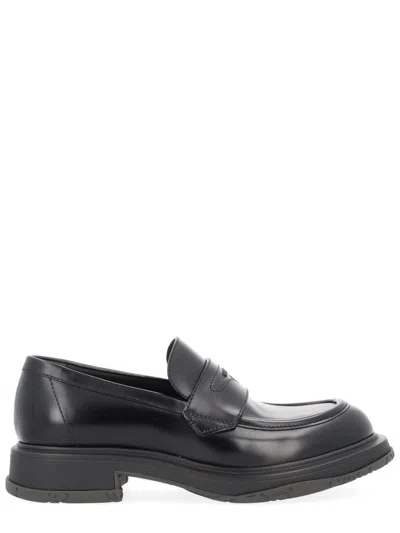 Gucci Leather Loafer In Black
