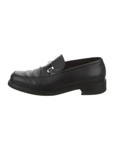 Pre-owned Gucci Leather Loafers In Black