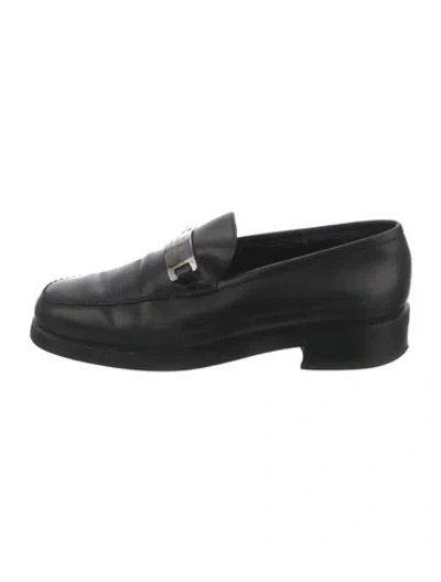 Pre-owned Gucci Leather Loafers In Black