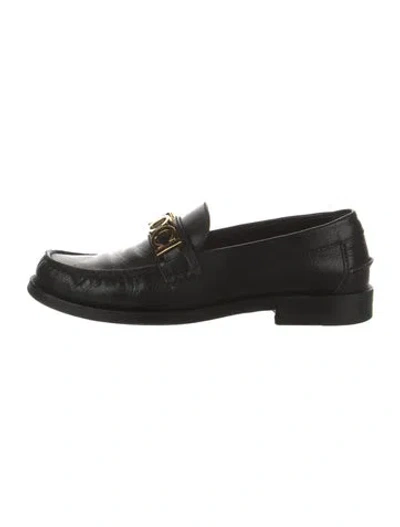 Pre-owned Gucci Leather Loafers In Black