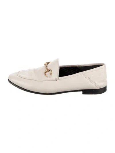 Pre-owned Gucci Leather Loafers In Neutral