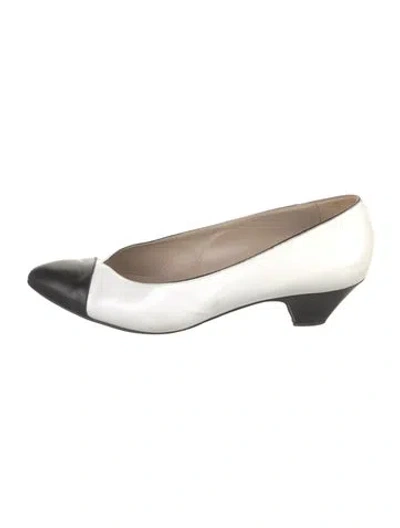 Pre-owned Gucci Leather Mules In White