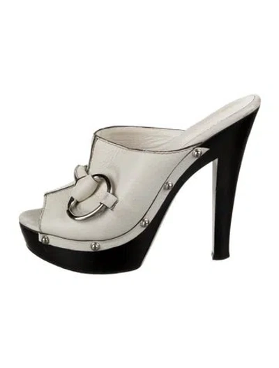 Pre-owned Gucci Leather Mules In White