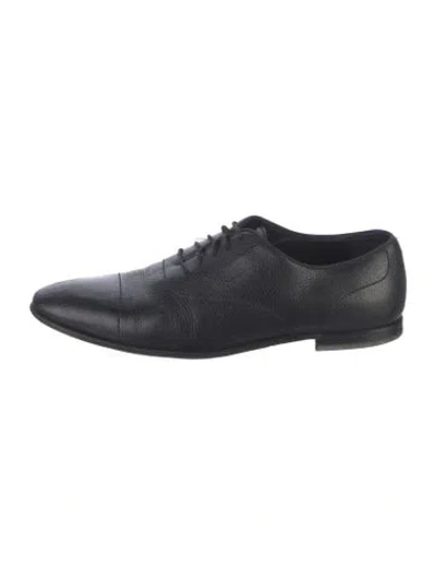Pre-owned Gucci Leather Oxfords In Black