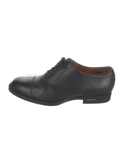 Pre-owned Gucci Leather Oxfords In Black
