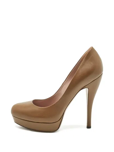 Pre-owned Gucci Leather Pumps In Brown