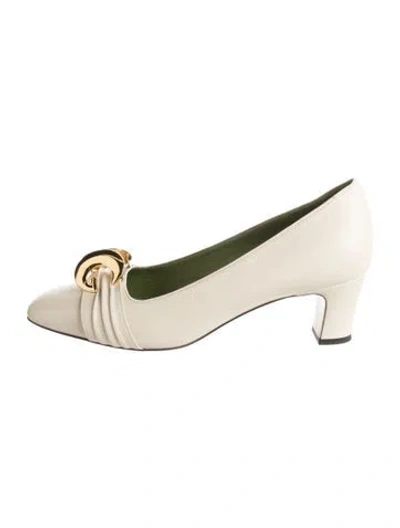 Pre-owned Gucci Leather Pumps In Neutral