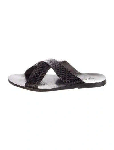 Pre-owned Gucci Leather Slides In Black