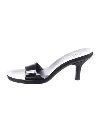 Pre-owned Gucci Leather Slides In Black