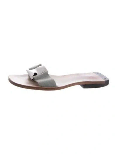 Pre-owned Gucci Leather Slides In Gray
