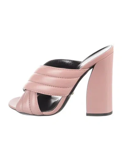 Pre-owned Gucci Leather Slides In Pink