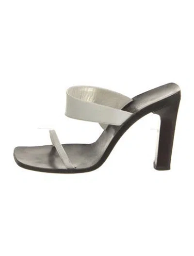 Pre-owned Gucci Leather Slides In White