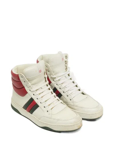 Pre-owned Gucci Leather Sneakers In Neutral