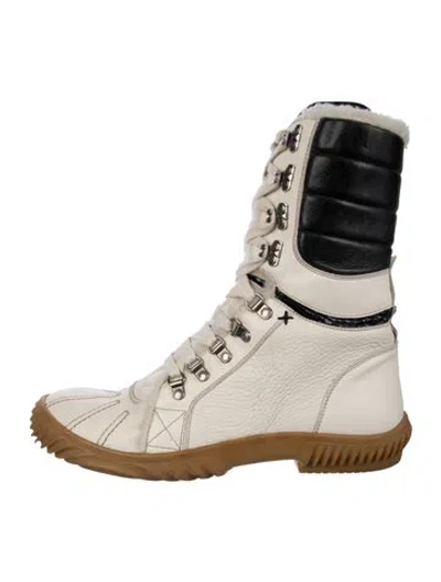 Pre-owned Gucci Leather Snow Boots In White