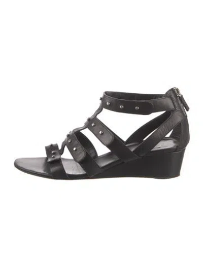 Pre-owned Gucci Leather Studded Accents Gladiator Sandals In Black
