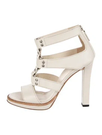 Pre-owned Gucci Leather Studded Accents Gladiator Sandals In Neutral