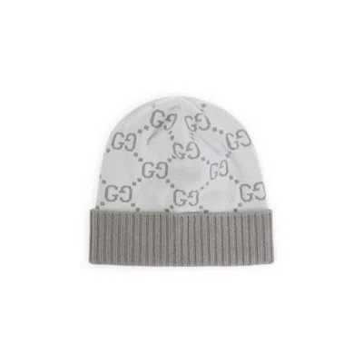 GUCCI WOMEN LIGHT GREY LOGO BEANIE HAT, M LUXURY HATS FOR WOMEN DARVEYS