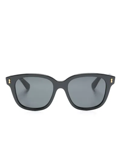 Gucci Logo-arm Detail Sunglasses In Grau