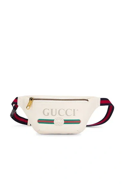 Pre-owned Gucci Logo Belt Bag In White