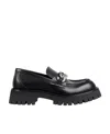 Gucci Logo-chain Leather Loafers In Black