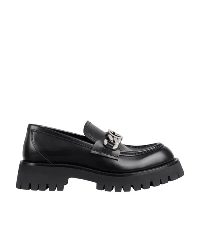 GUCCI GUCCI GG CHAINED LOAFERS
