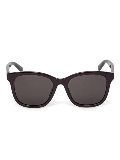 Gucci Logo-detail Sunglasses In Black