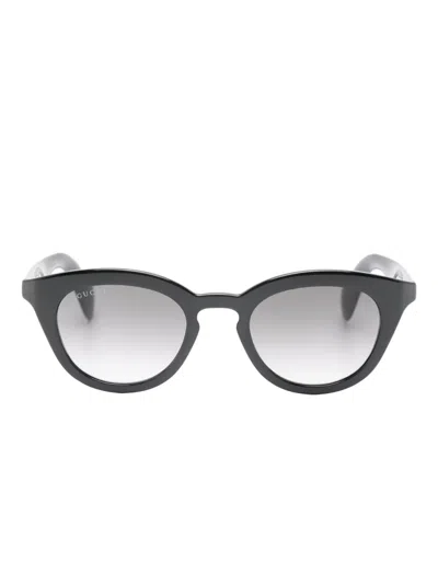 Gucci Logo-detail Sunglasses In Gray