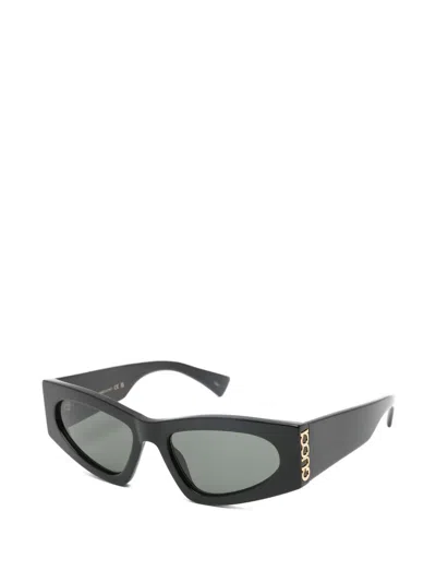 Gucci Logo-detail Sunglasses In Black