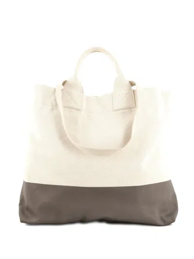 Pre-owned Gucci Logo Embossed Open Canvas Tote Bag In Neutral