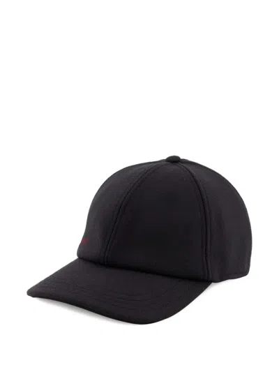 Gucci Logo-embroidered Cap In Black
