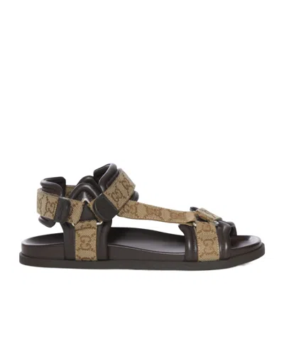 Gucci Logo Flat Sandals In Black
