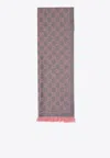 Gucci Logo Jacquard Pattern Knitted Scarf In Gray