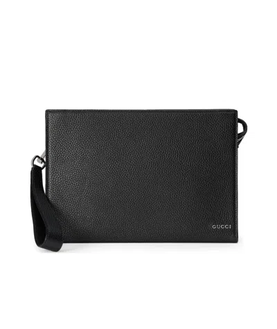 Gucci Logo-lettering Leather Clutch Bag In Black