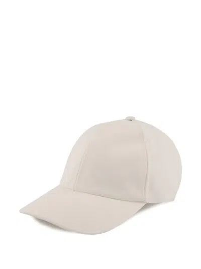 Gucci Logo-patch Cap In Neutral