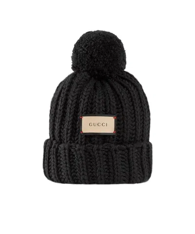Gucci Logo Patch Knitted Hat In Black