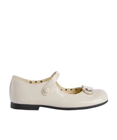 Gucci Logo-plaque Embellished Ballerina Shoes In White