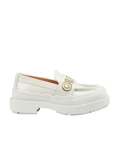 Gucci Logo-plaque Leather Loafers In White