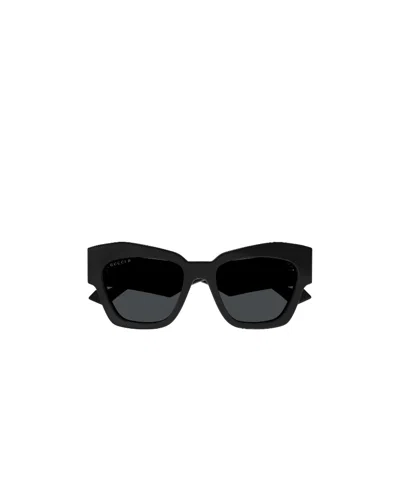 Gucci Eyewear Cat-eye Frame Sunglasses In Black