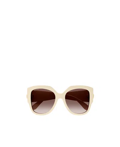 Gucci Logo-plaque Round-frame Sunglasses In Nude