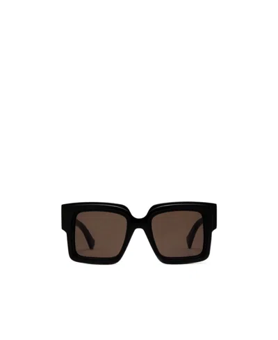 Gucci Logo-plaque Square-frame Sunglasses In Black