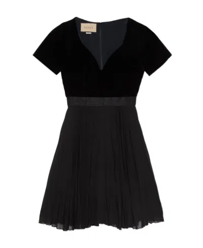 Gucci Logo Pleated Minidress In Black