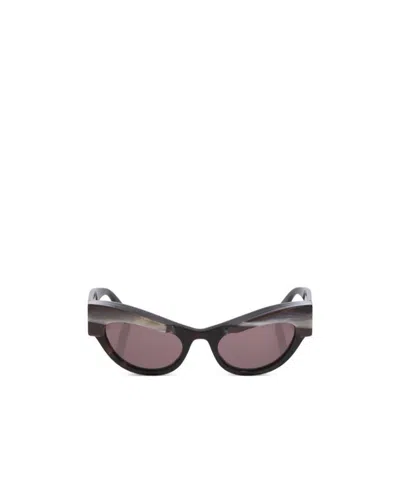 Gucci Logo-print Cat Eye-frame Sunglasses In Pink